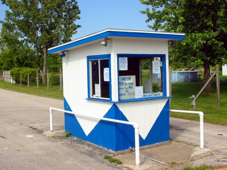 5 Mile Drive-In Theatre - Ticket Booth Side (newer photo)